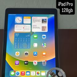 iPad Pro 128gb. Like New And Unlocked!