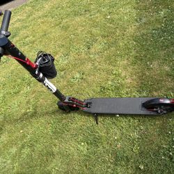 GO TRAX ELECTRIC SCOOTER 