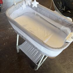 Bassinet 
