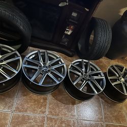 Lexus is250 F-Sport  🛞 tires / rims