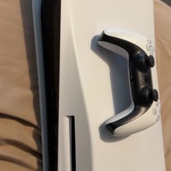 PS5 (disc version)