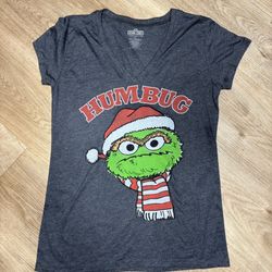 Sesame Street Oscar the Grouch “HUMBUG” Christmas V-Neck T-Shirt Womens XL Gray Holiday Graphic Tee 