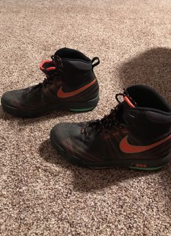 Nike boots used once. 10.5 mens