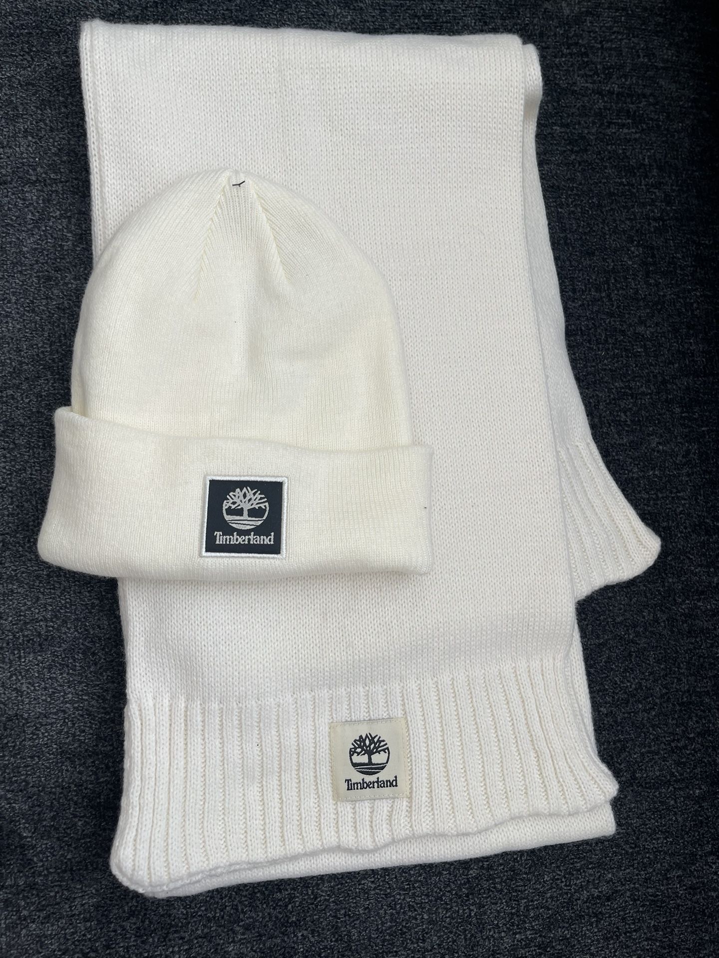 Timberland scarf and hat set