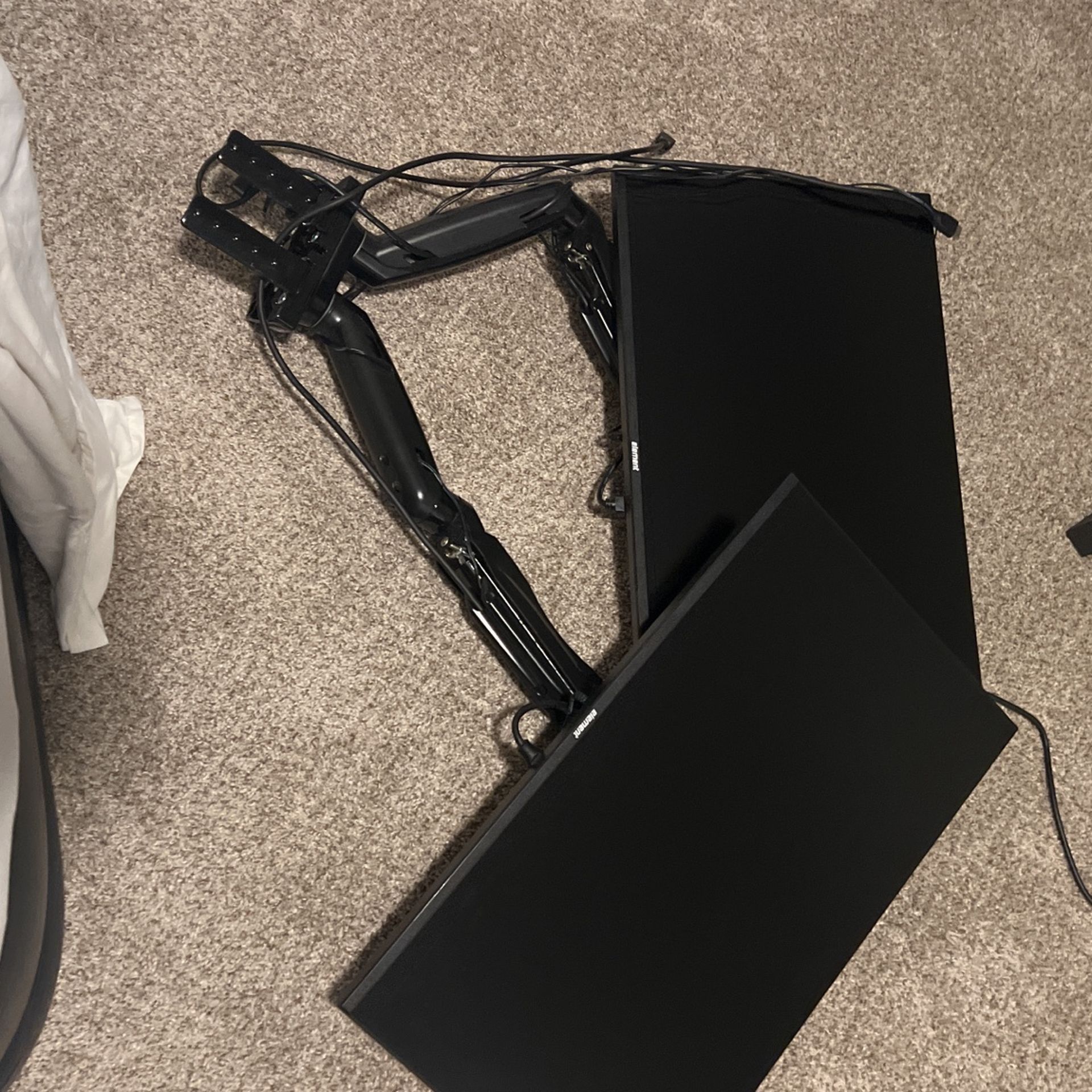Dual Monitor Arm, Two Monitors