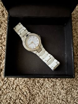 Guess Women's White Bracelet Watch