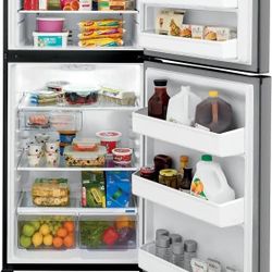 Brand New Frigidaire 18 Cu Ft Stainless Steel Refrigerator – Factory Sealed – $499