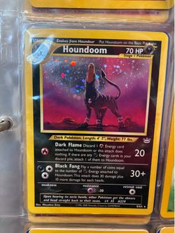 Houndoom holographic Pokémon card
