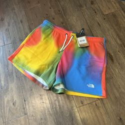 New w Tag The North Face Tie-Dye Shorts