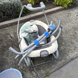 GRACO baby swing - dual direction