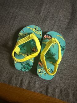 Xs sandals carters