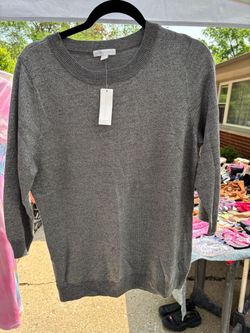 New NY&Com Silver Sweater Size L
