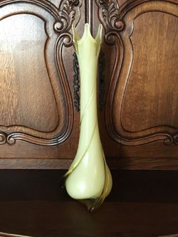 Gorgeous 16 1/4" Vintage Murano Mid Century Cream and Caramel/Amber Cased Art Glass Footed Bud Vase, Twist Details, Petal Opening