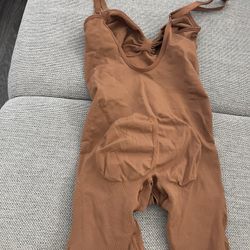 Skims Shape wear Without Tags 