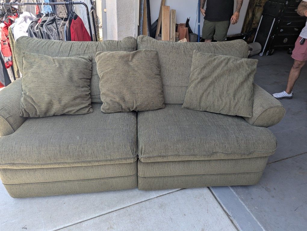 Reclining Loveseat And Oversized Chair
