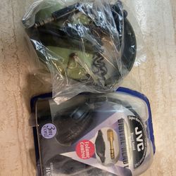 jvc ha-v550 Head Phones Lot 