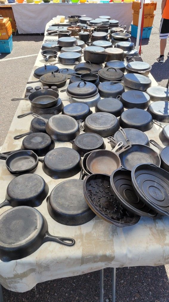 Cast Iron Skillets  Griswold Wagner Lodge