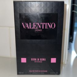 Valentino Uomo Born In Roma