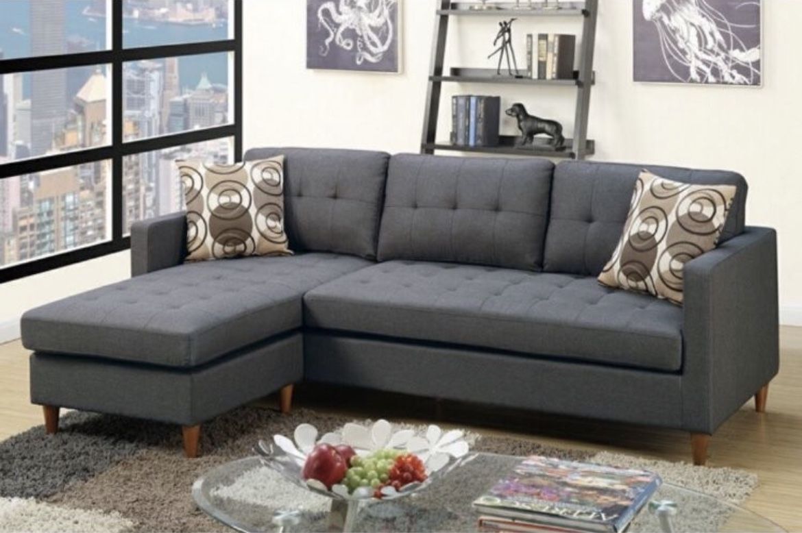 2-pc Sectional W/ Reversible Chaise