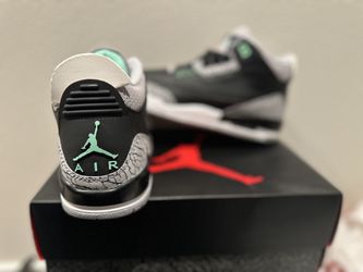 Jordan Retro 3’s Green Glow