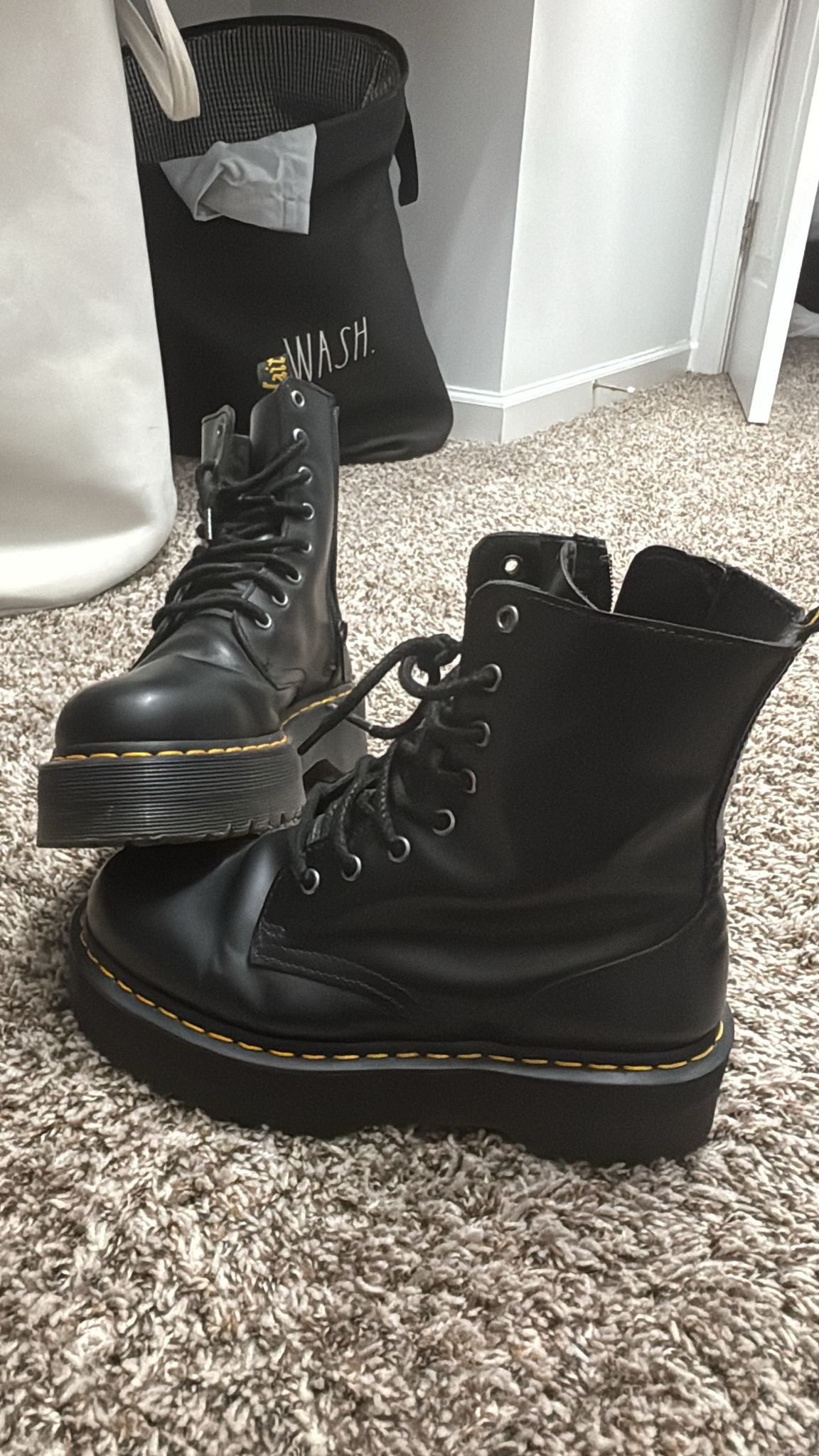 Dr Martens Air Wair Men