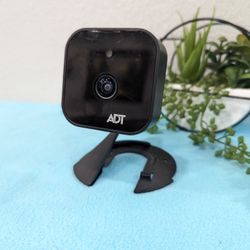 ADT PULSE RC8326 Black Wireless Indoor Day/night HD Network Camera