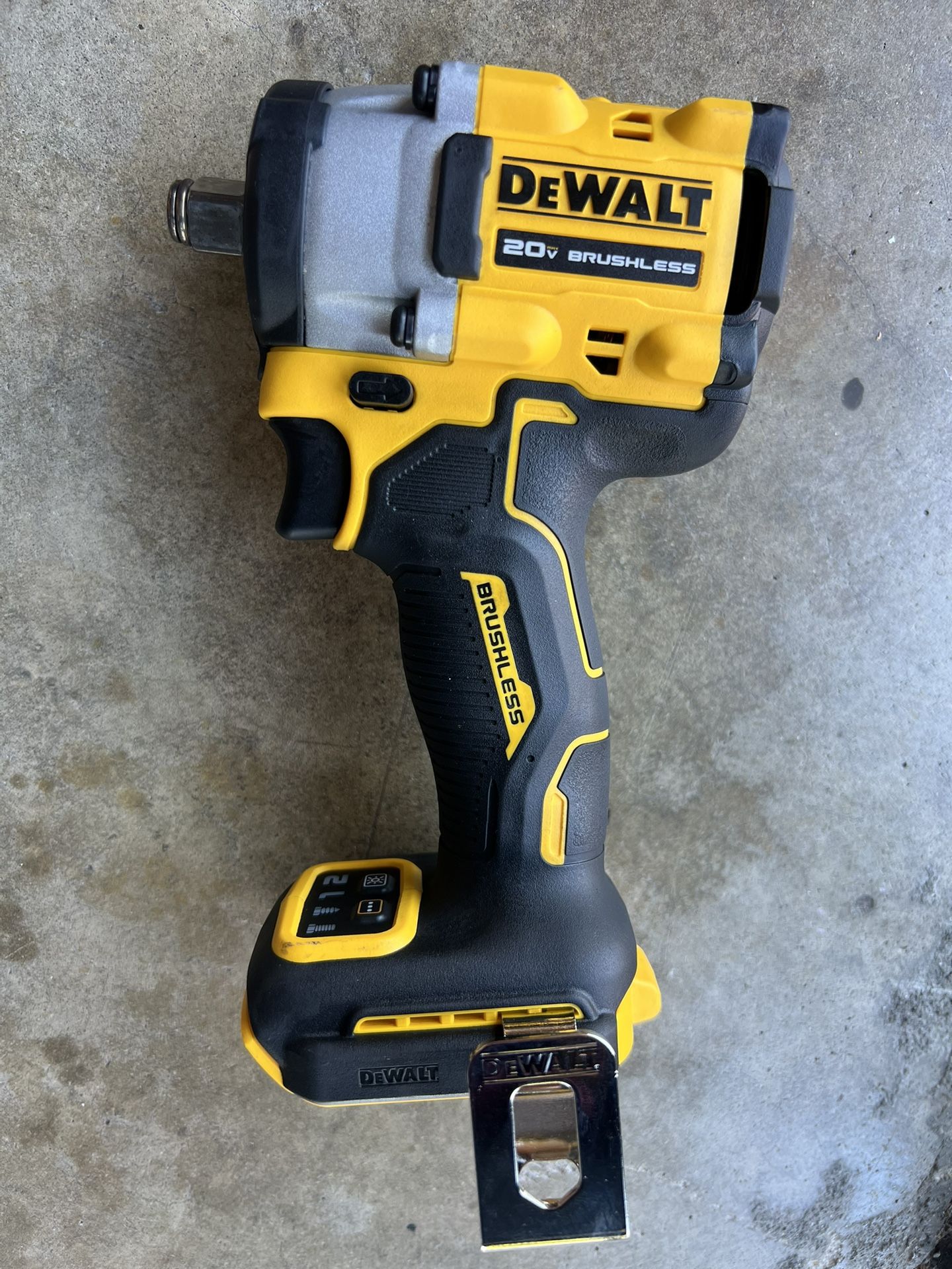 DEWALT ATOMIC 20V MAX Cordless Brushless 1/2 in. Variable Speed Impact Wrench (Tool Only