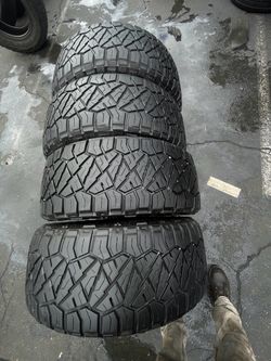 LT275/55R20 NITTO