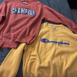 VINTAGE XL & LARGE CHAMPION CREWNECKS