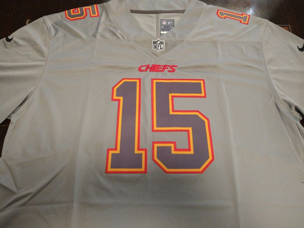 Kansas City Chiefs P. Mahomes jersey XXL