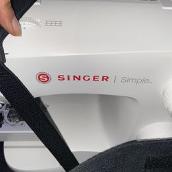 Singer Simple Sewing Machine 