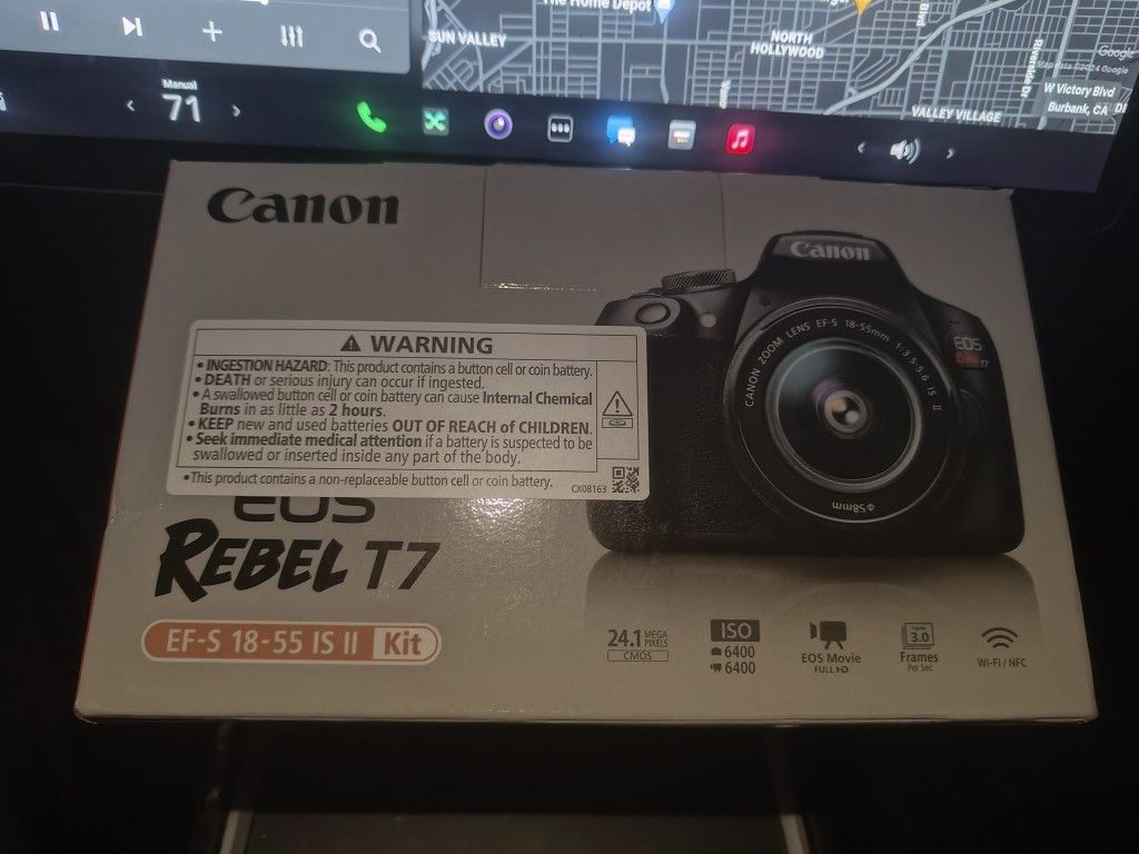 Canon EOS Rebel T7 EF-S 18-55mm IS II Kit BRAND NEW!