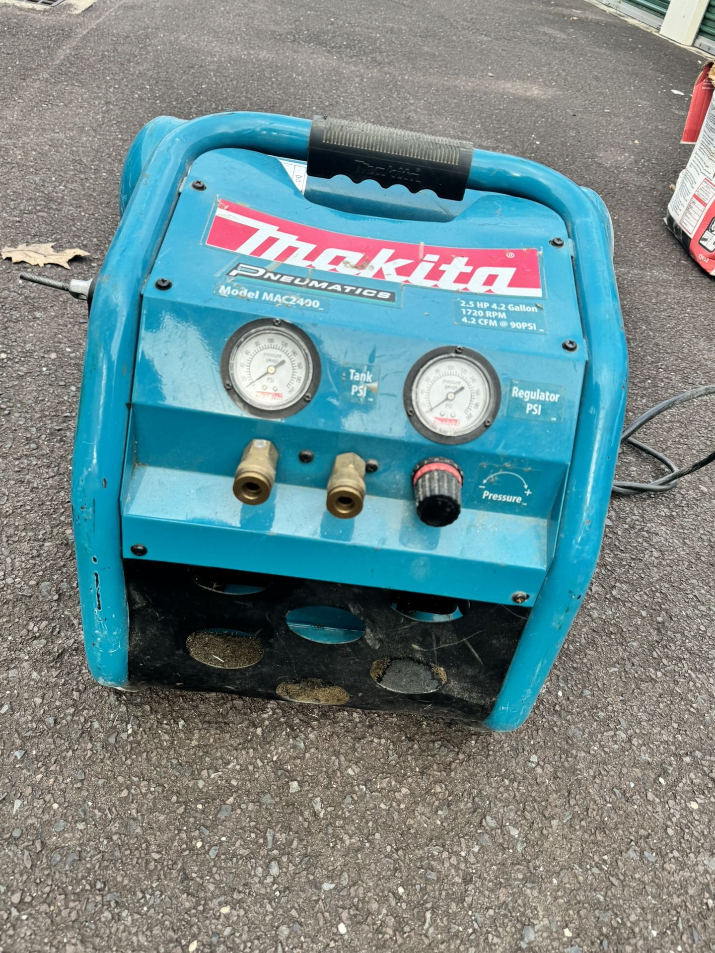 Makita Air compressor