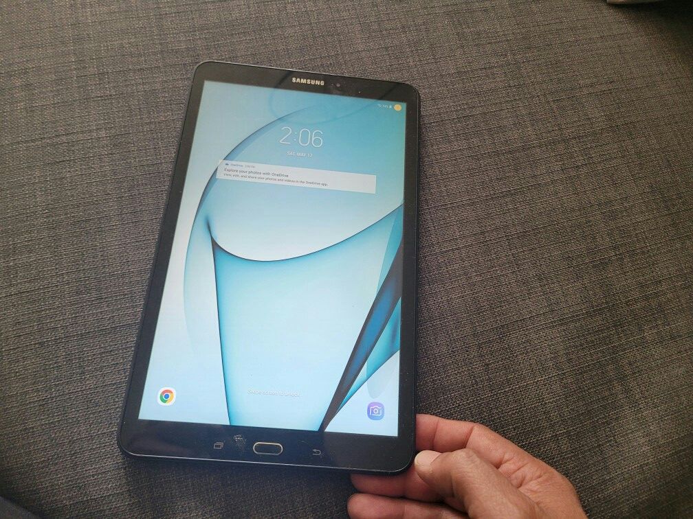 SAMSUNG GALAXY TAB A 9.7" 32GB RAM WORKING FINE WIF ONLY  tablet tableta tab samsung 