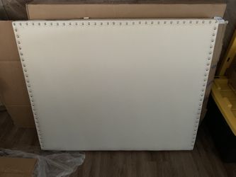 Nails Smart Headboard