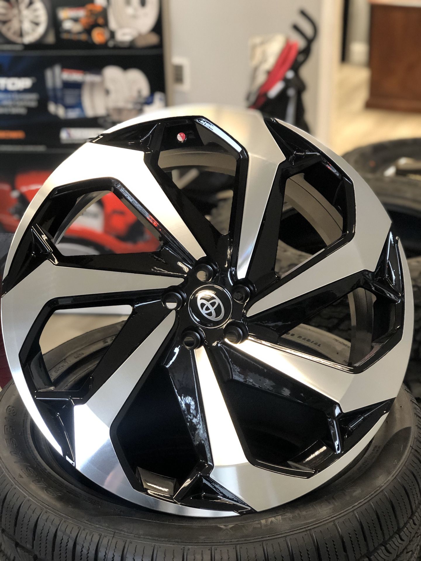 FIT TOYOTA COROLLA 20.8.5 5x100