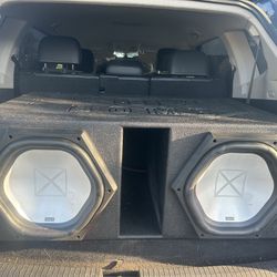 12 Xtant Subwoofers With Box 