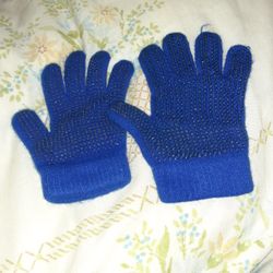 Gloves 