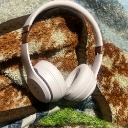 Beats Solo 4 