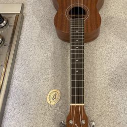 Oscar Schmidt Mahogany Concert Ukulele 