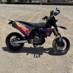 2022 Husqvarna 701 Supermoto – Akrapovič + Rottweiler – 8,600 mi – Clean CA Title