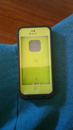 IPhone 5 Life Proof Case