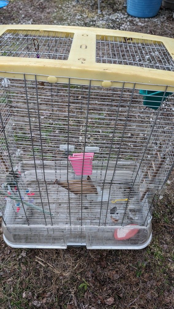 Best Bird Cage By VISION, Approx 31 1/2 Tall, 23 W, 12 Deep. Wires Are Close For Even Little Birds. Well Made, Can Order Extra Parts When Needed. Sitt