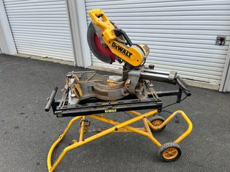 DeWalt collapsible miter saw chopsaw