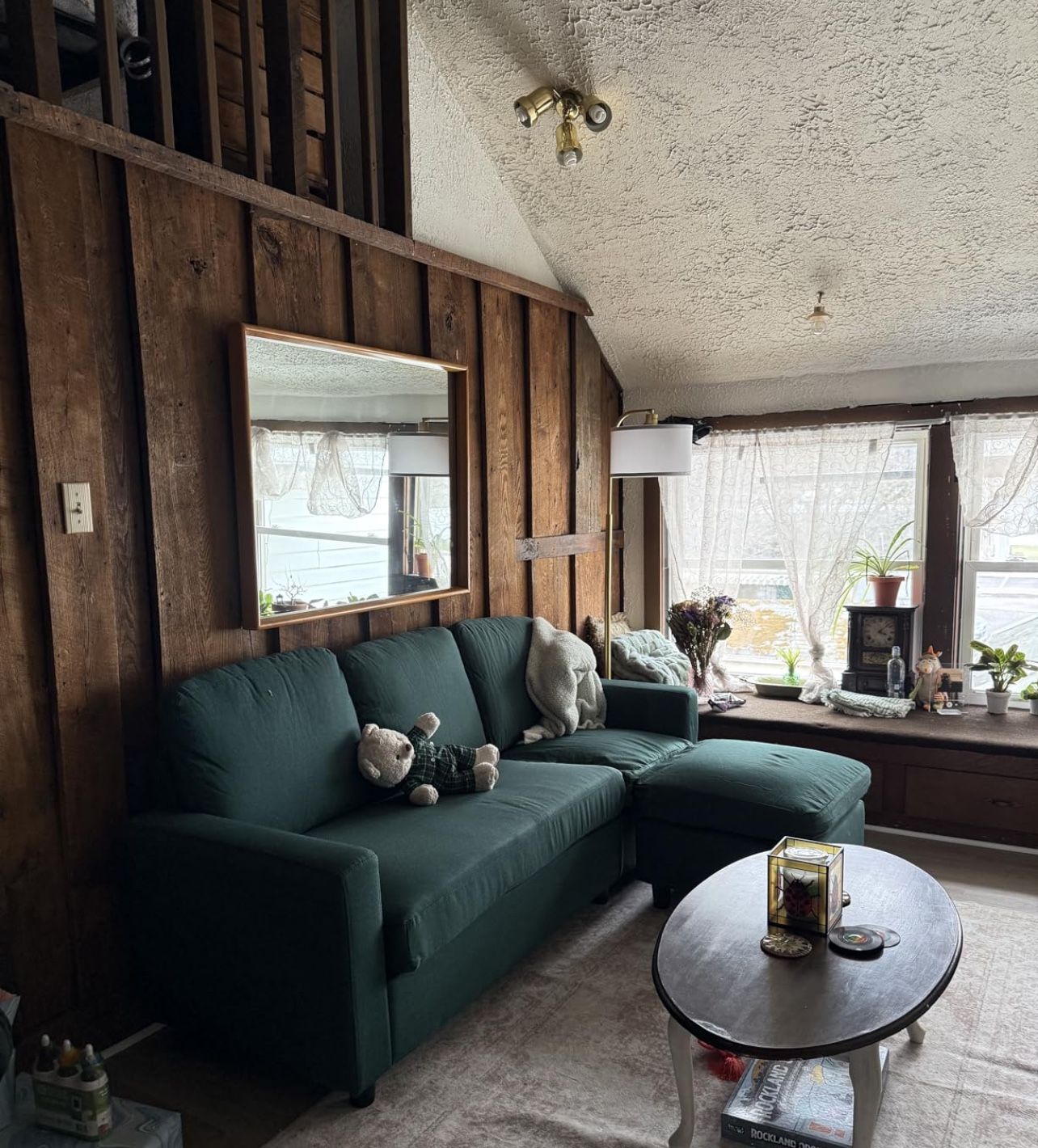 Reversible Sectional Sofa with Ottoman