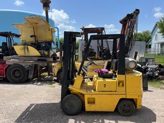 Forklift Nissan 5000 lbs