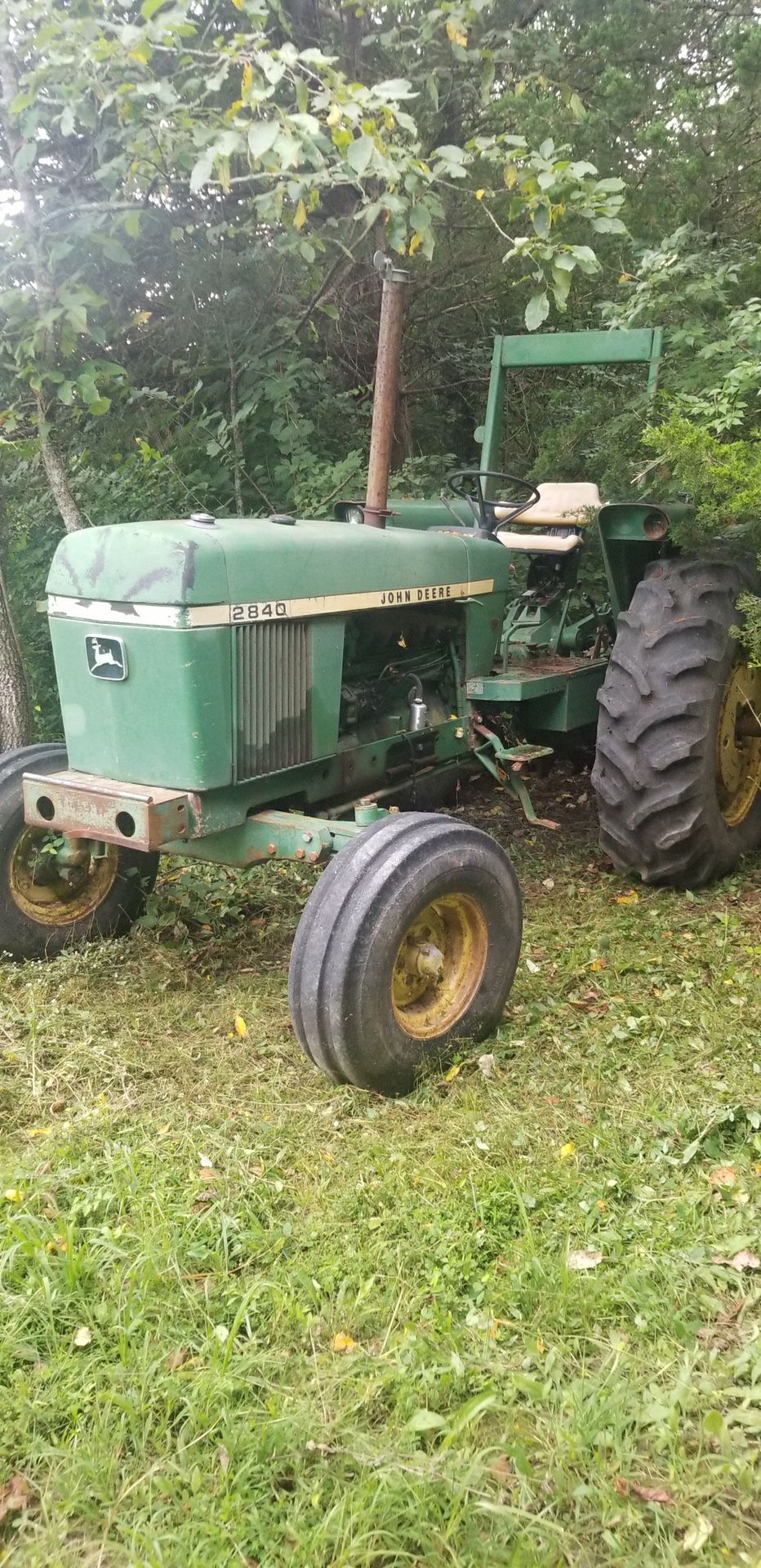 2840 John Deer tractor