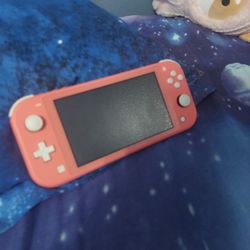 Used Nintendo Switch Lite Pink