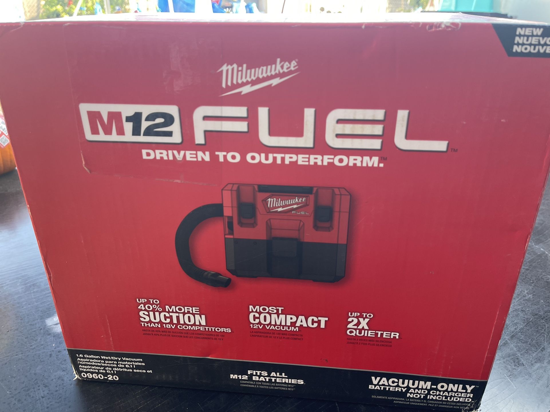MILWAUKEE M12 FUEL 1.6 GALLON WETN/DRY VACUUM #0960-20 New (( Tool Only