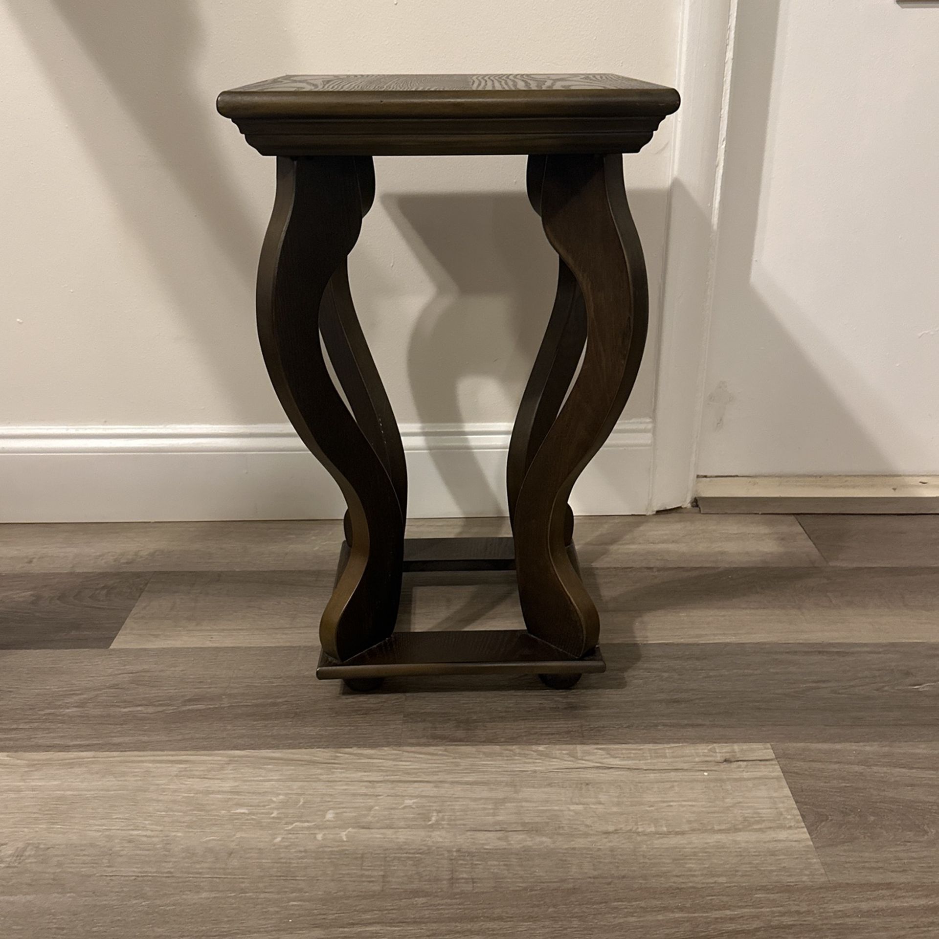 Accent Table